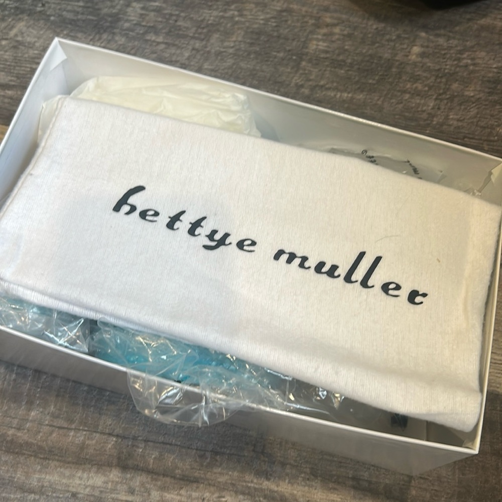 NWT Bettye Muller Cancun python printed turquoise… - image 11